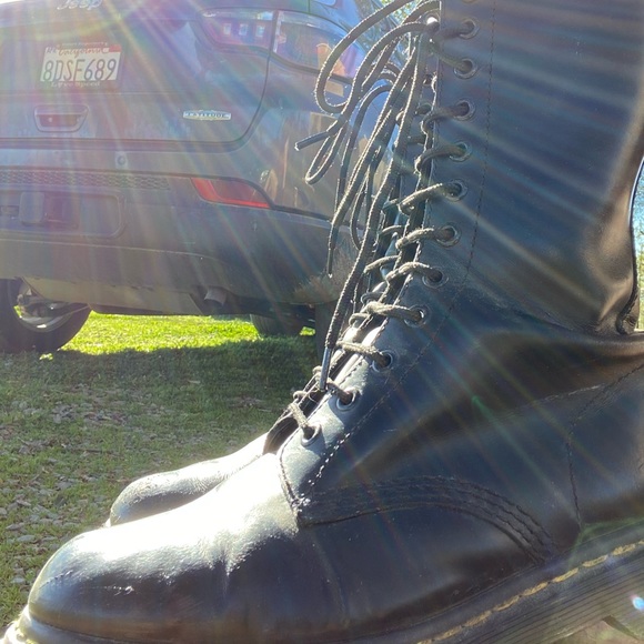 Doc Martens mid calf length size 8 - Picture 5 of 11